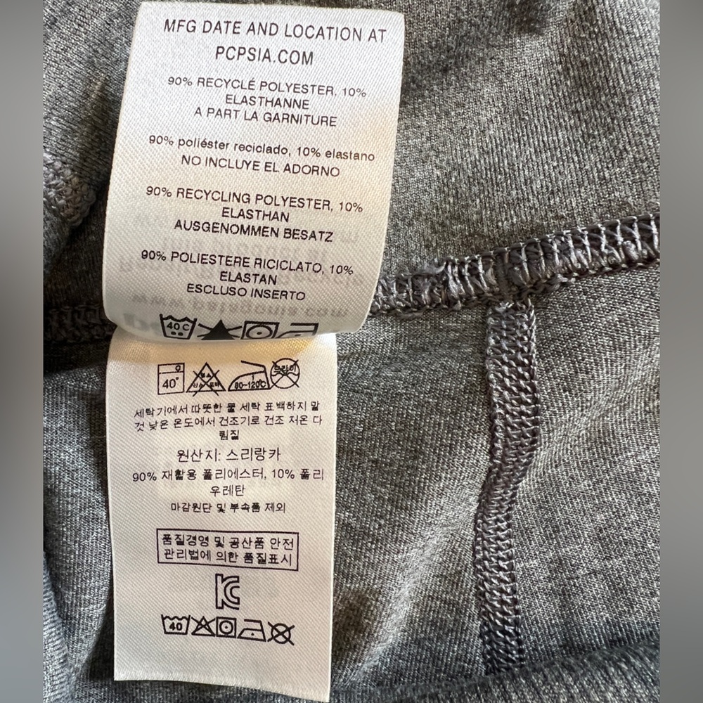 Patagonia Women’s Lightweight Pack Out Cropped Leggings – Gray, Pockets - Picture 4 of 6